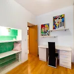 Апартаменты Happy In Center 10 Min Walk From Bacvice Сплит