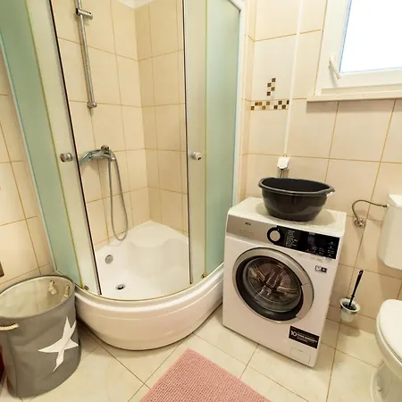 Happy In Center 10 Min Walk From Bacvice Apartment