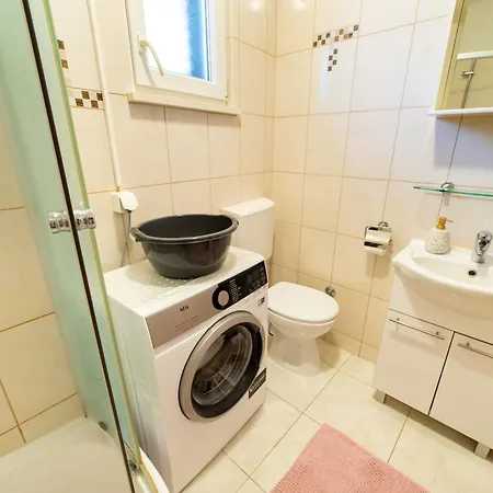 Happy In Center 10 Min Walk From Bacvice Apartment