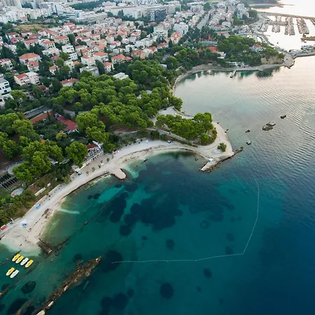 Apartment Happy In Center 10 Min Walk From Bacvice