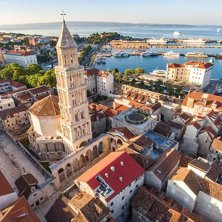 Happy In Center 10 Min Walk From Bacvice Apartment Split