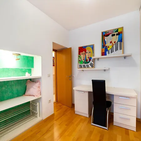 Apartament Happy In Center 10 Min Walk From Bacvice Split