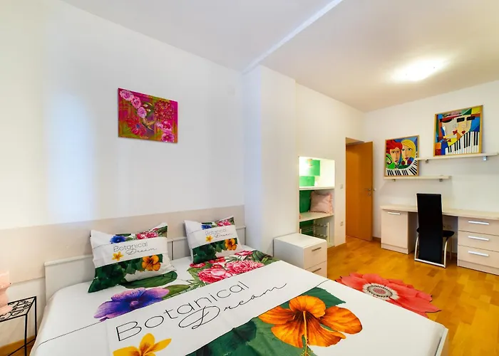 Appartement Happy In Center 10 Min Walk From Bacvice *