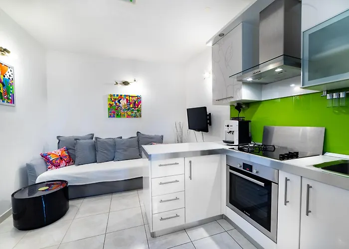 Happy In Center 10 Min Walk From Bacvice Appartement
